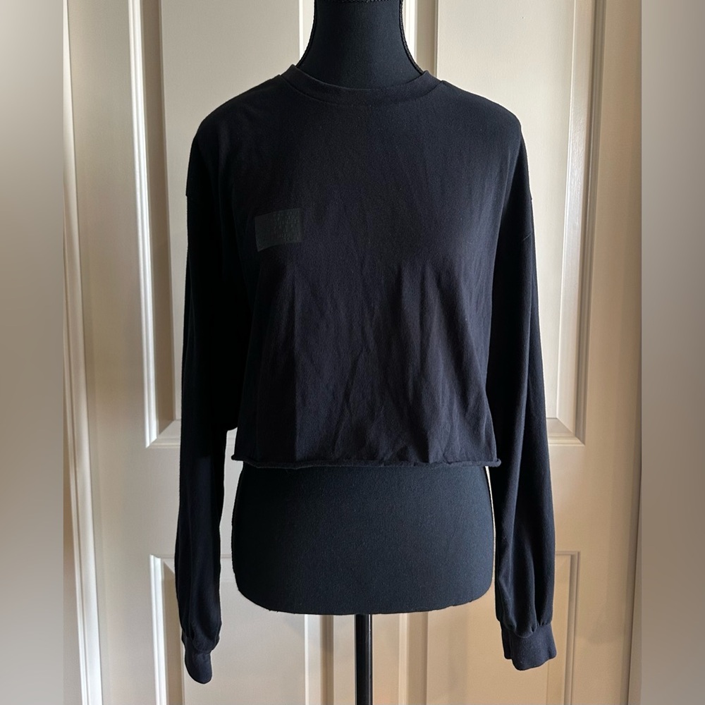 Noize Black Cropped Long Sleeve Women's Tee
